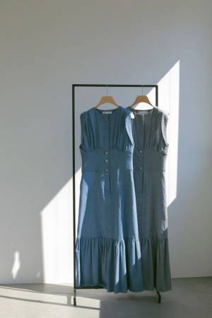 YANUK×CASA FLINE 初のスペシャルコレクションが登場！～人に、地球に優しいアイテムを共に創りあげました～