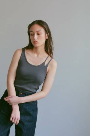 YANUK×CASA FLINE 初のスペシャルコレクションが登場！～人に、地球に優しいアイテムを共に創りあげました～