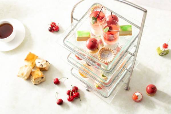 ヨコハマ グランド インターコンチネンタル ホテル　旬のさくらんぼを味わうキュートな「チェリーアフタヌーンティー」　海を一望するラウンジで5月9日より提供開始