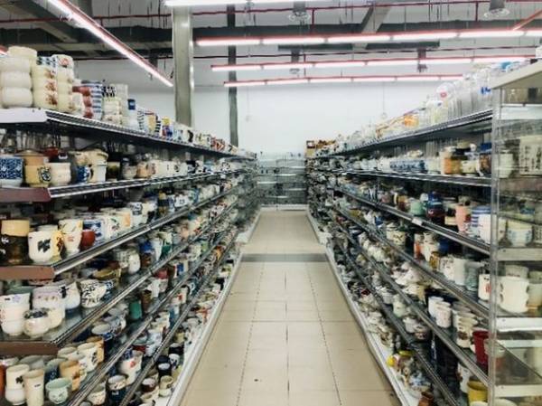 日本で販売しきれなかった商品、年間約500万点、約2,600トンをマレーシアで再流通　ブックオフグループのリユースショップ「Jalan Jalan Japan」9号店「Tampoi(タンポイ)」店が2022年4月1日(金)に新規オープン