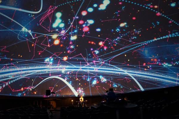 七夕シーズンに特別なプラネタリウムライブを開催7月6日(水)・7日(木)『LIVE in the DARK w/堂珍嘉邦』7月8日(金)『LIVE in the DARK w/渡辺シュンスケ(Schroeder-Headz)』