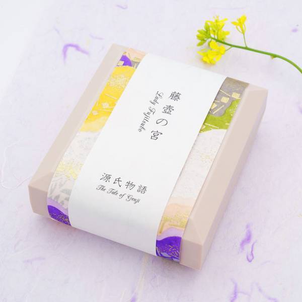 ピアスのようなイヤリング「ぴあり」　「源氏物語」シリーズの新作「藤壺の宮」が2022年4月15日(金)に発売！