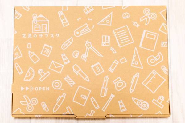 ＜文具女子必見！＞文具の楽しさがギュッと凝縮された“文具のサブスク”の1周年を記念してお届け箱をリニューアル！