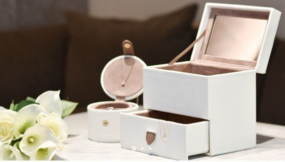 ～ おふたりの記念のリングにストーリーを添えて～オリジナルBRIDAL ITEMSのご紹介