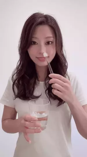 空飛ぶ魔法のブラシが花粉症を撃退！【キノコ中毒者が続出、空飛ぶブラシの妙】　鼻孔内専用洗浄ブラシ StandardBrushの販売数が745本を記録