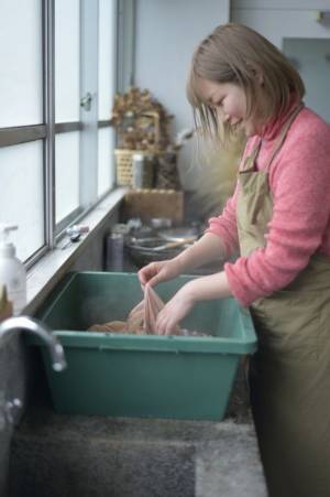 鹿児島市・vintage&collectibles BEER　アパレルブランド“tuzu”のPOPUPイベントを4/30より開催！　～草木染め作家・吉屋さんによるワークショップも開催～