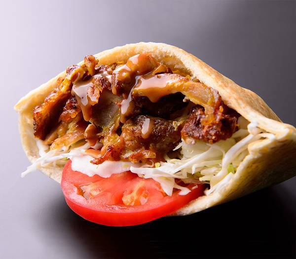 ガッツリ系からかわいいスイーツ系まで！B級グルメ祭り 開催