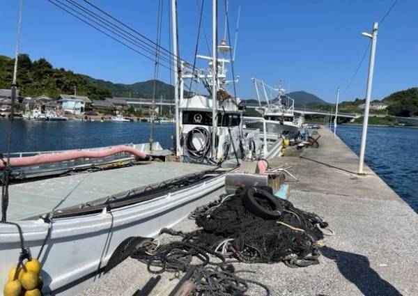 廃棄漁網をリユースしたサステナブルな丸亀うちわ「REFINE」4月22日アースデーから世界へ発信！“今欲しい、一生もの”