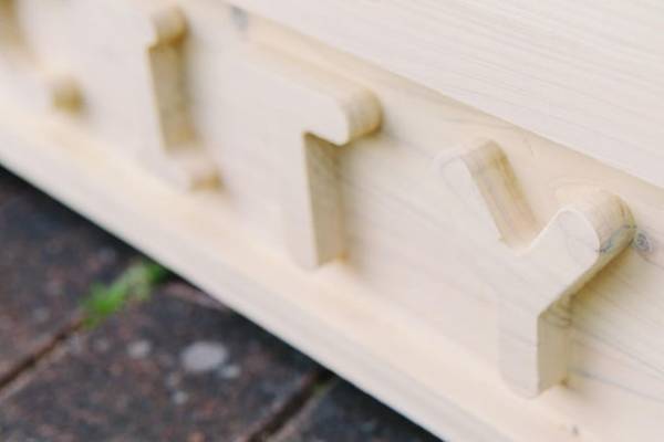 木造モニュメントで地域や施設のSNS発信力アップ！3D木造パブリックサイン「モクロゴ」がとべ動物園に設置されました