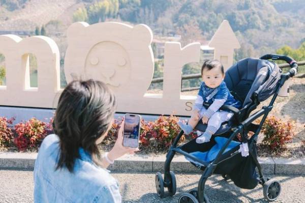 木造モニュメントで地域や施設のSNS発信力アップ！3D木造パブリックサイン「モクロゴ」がとべ動物園に設置されました