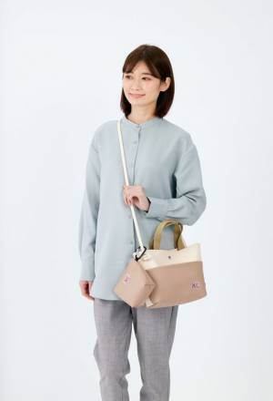 端材をリサイクルして無駄をなくす。サステナブルな犬猫用お散歩バッグが新発売。