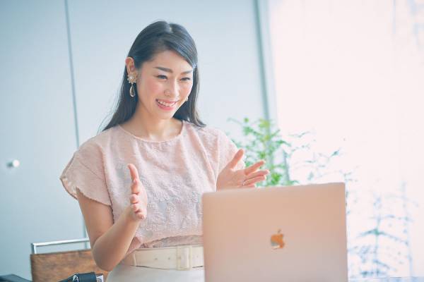 急成長の秘密は「副業」で支える女性マッチングプランナー！オンラインお見合いサービス「ヒトオシ」