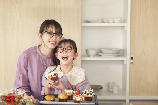 お子様の初めてのメガネを楽しく応援　親子でリンクコーデが楽しめるアイウェアシリーズ『osolo(オソロ)』2022年4月29日(金)発売