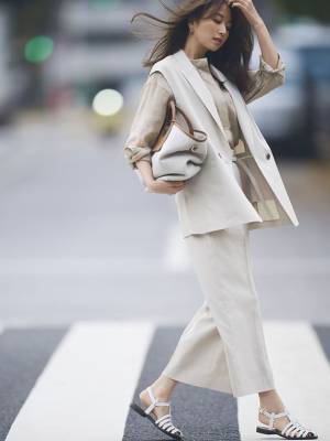 “ハイブリッドワーク”に最適！オン・オフの着回し自由自在　PLSTが新しい仕事着「ニュースーツ コレクション 第2弾」を発売