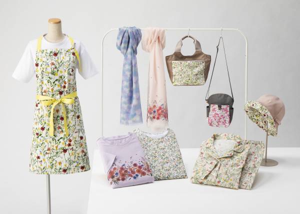 ～毎日を彩る春のアパレルコラボレーション～イトーヨーカドーの婦人服・婦人小物に「花屋さんのお花柄」を提供コラボアイテム「shitoyaka〜しとやか～」として全国のイトーヨーカドー店頭で、4月16日(土)から発売されました