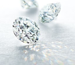 ～完璧な美しさを備えたアイディアルメイク～出自が確かな“エシカル”で“クリーン”なダイヤモンド