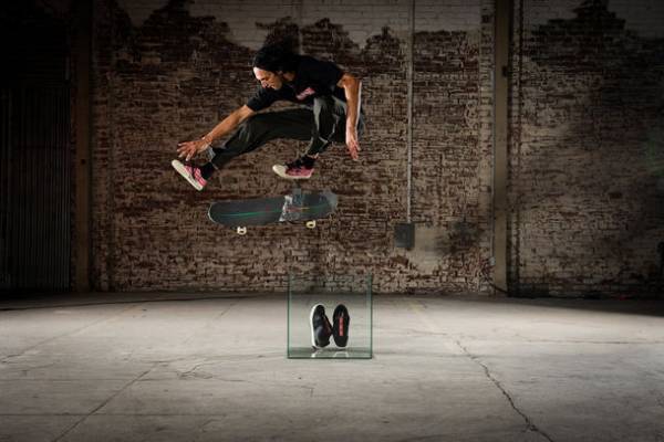 ポップアートを代表するアンディ・ウォーホルとスケートボード発のシューズブランドDC SHOESとの特別なコレクション