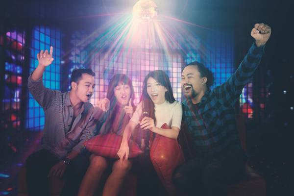 ライブ・コンサートのようなダイナミックな光の演出を自動的に行えるローランド初のビデオ・ライティング・コンバーターを発売