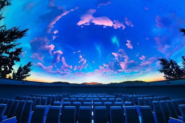 梅雨の季節にも心躍る星空体験を“雲の上にはミルキーウェイ”フェア開催！