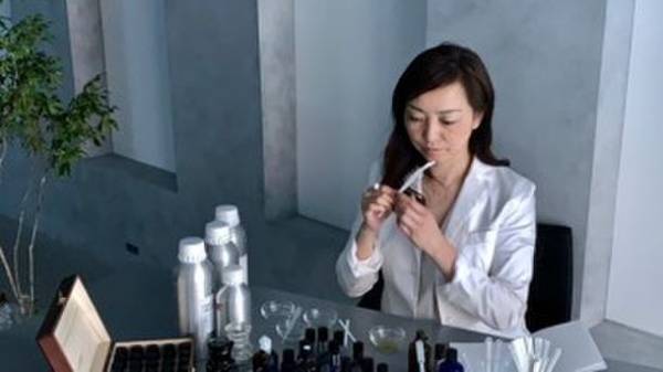 アロマ調香デザイナー 齋藤智子さん直伝！香りの楽しみ方＆おすすめアロマアイテム