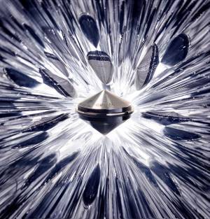 世界で話題のあのSF映画から着想を得た『美肌神器』が誕生！お家でサロン級ケアが実現できる　塗ったまま寝るだけのスリーピングマスク