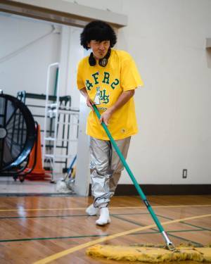 Younger Songと#FR2のコラボアイテム発売決定！！Tシャツやヘッドホンなど計6型を4月29日より発売