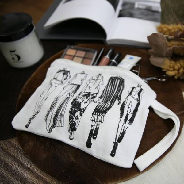 女性らしさを忘れない、大人のお洒落を楽しむアパレルECサイト[ No one knows ]　これから使えること間違いなしの人気商品が5月に再販予定！～大人気アイテムをいくつかご紹介～