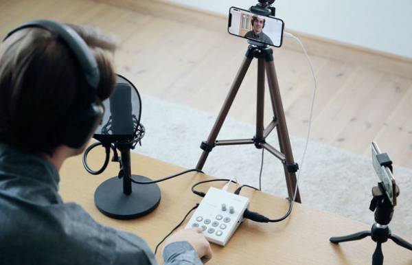 スマートフォン用ライブ配信ツール『GO:LIVECAST』が「iFデザイン賞2022」を受賞