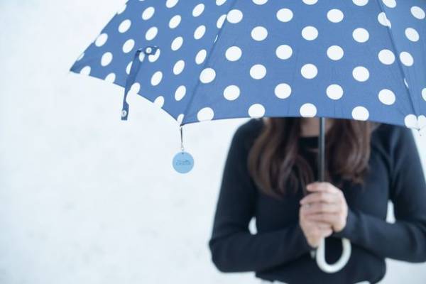 梅雨対策グッズとして！雨の日のクルマでのお出かけに便利！子育て世代を中心に大反響で累計販売数5万個突破の傘専用マグネットストラップ『Choito(ちょいと)』がリニューアル