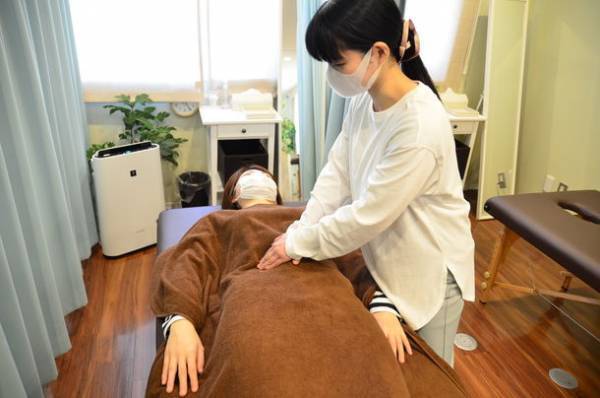 呼吸整体に「over式腸もみ療法(R)」を追加した新メニューが“呼吸専門サロンCoCo”にて5月1日より開始！