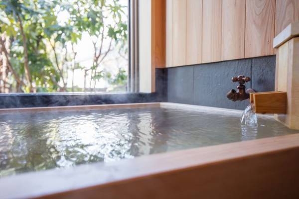 松本市・老舗温泉旅館が「3密の見える化」サービス開始　大浴場の混雑度をスマホで事前にチェック可能