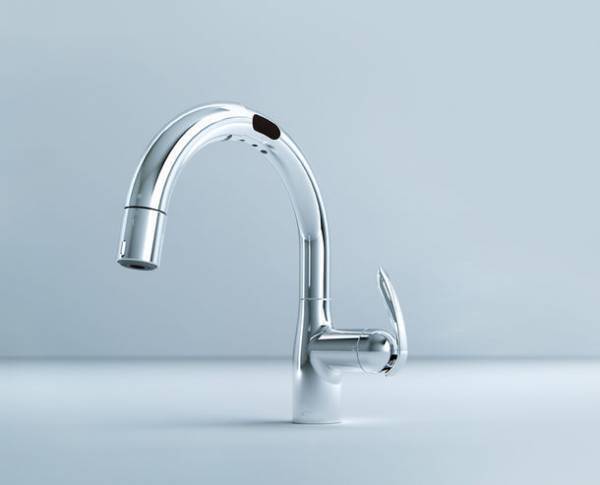 業界初のタッチレス蛇口一体型浄水器「LC」が世界3大デザイン賞の内2つを受賞