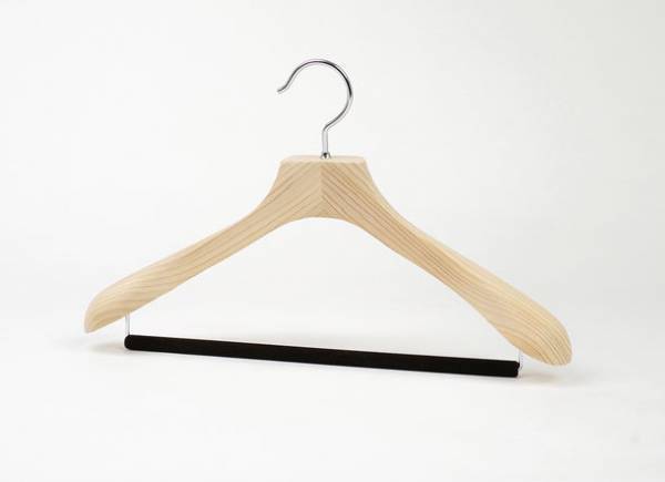 JForest × NAKATA HANGER　こだわりのハンガーを国産杉で製作　クラウドファンディング「CAMPFIRE」にて数量限定で追加受注開始