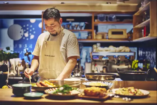 世界の食文化が楽しめる「お酒と世界のおばんざい」