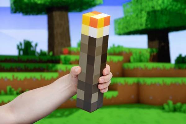 『マインクラフト』の世界観をそのままに！「たいまつ」型のインテリアライトが6月下旬より順次販売開始