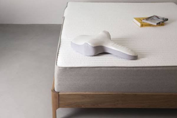 韓国で5万個販売「ゴッチョ背まくら」を体験型ストアに初出品　猫背や巻き肩など、姿勢に問題を抱えている方におすすめ！