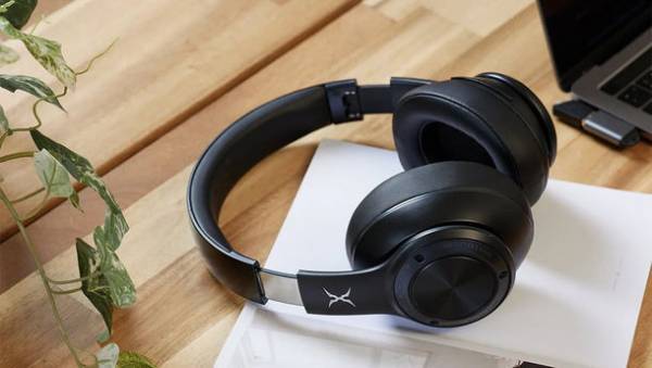 ワイヤレスゲーミングヘッドセット『FOXXRAY』が“Makuake”にて5月19日販売開始！eスポーツ分野で10年以上培われた技術