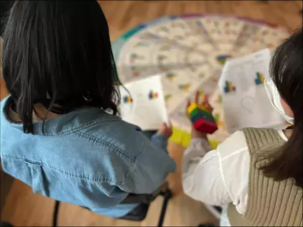 外国ルーツの子どもたちにコミュニケーション研修をプロボノ提供