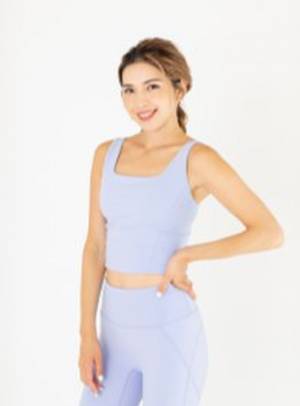 ＜Qoo10 メガ割特別企画＞ヨガインストラクター 来夏さんに聞く　1week 曜日別ヨガポーズ＆おすすめアイテム！『木曜日：足腰の疲れがピークのときにしたいヨガ編』