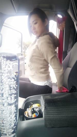 トラックで腰痛改善！？プロドライバーにトラック内での骨盤矯正トレーニングプログラムを月1で提供　サイショウ・エクスプレス×おしりリセット(R)メソッド