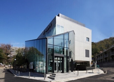 明治大学 地域産学連携研究センター「コワーキングスペース」を開設