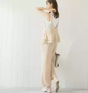 Qoo10人気「サロペット」ランキング　インナーで表情が変わる着こなし術は大人キレイなサロペットで！