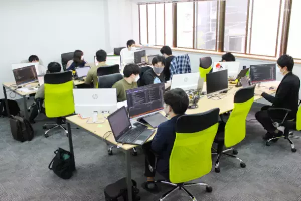 エンジニア業界の未来を担う女性役職者を育成！女子大学生対象の“無料”プログラミングスクール開校