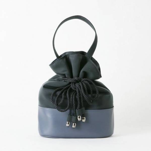 流行を支えるZ世代の目線で伝統を変える　老舗バッグメーカー 株式会社岩佐と武庫川女子大学・池田ゼミとのNew Tradition(新しい伝統)プロジェクト