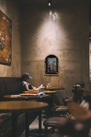 アーチ窓型インテリア「+arch(プラスアーチ)」が先着100台限定で500円OFFになるキャンペーン、6月13日までHEJオンラインショップにて開催！