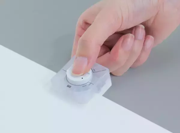 目的のページに1秒スキップ！ノートや手帳のインデックス作成にも便利な見出しが作れるパンチ『ツメカケ』を6月中旬に発売