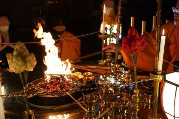 滝行で有名な東京都檜原村の天光寺が、LINEアカウントを友だち追加してくれた方全員に滝行の割引クーポン配布開始