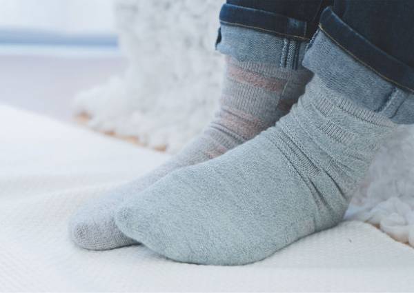 履く方向・裏表・左右・ペア・縫い目のない自由な靴下！もう誰も間違えない、目を閉じてでも履ける靴下「minamo」　CAMPFIREにて目標金額160％を達成！6/30までプロジェクト継続実施