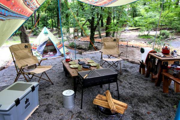 〈限定〉1日5組　長野県白馬村の手ぶら専門キャンプ場　「倉下の湯キャンプ場」が2022年夏にリニューアル　～北アルプスが一望できて、温泉施設とカーステイも併設～