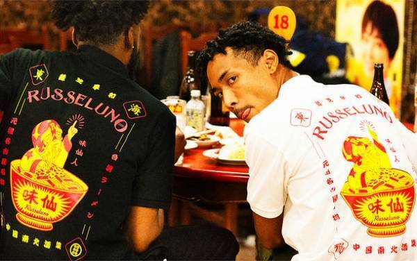 ゴルフウェアブランドRusseluno15周年記念！名古屋・台湾ラーメン「矢場味仙」とのコラボアイテムリリース！